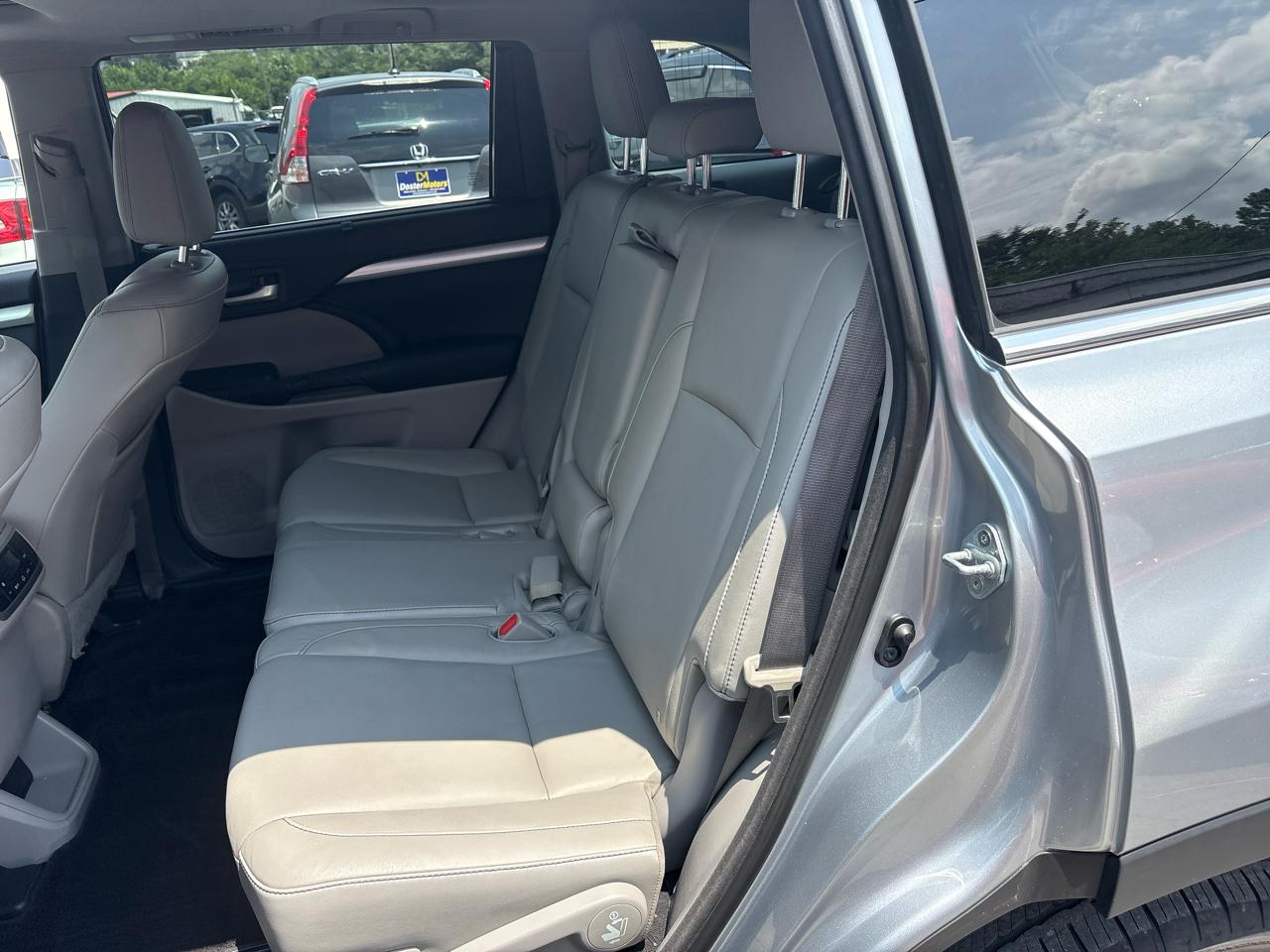 Toyota Highlander XLE FWD V6 2015