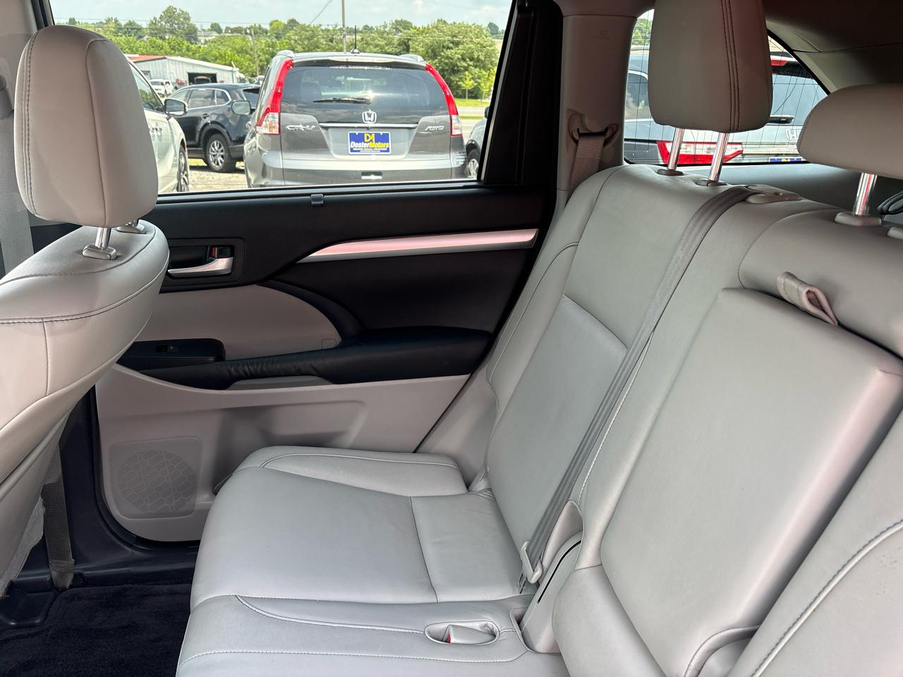 Toyota Highlander XLE FWD V6 2015