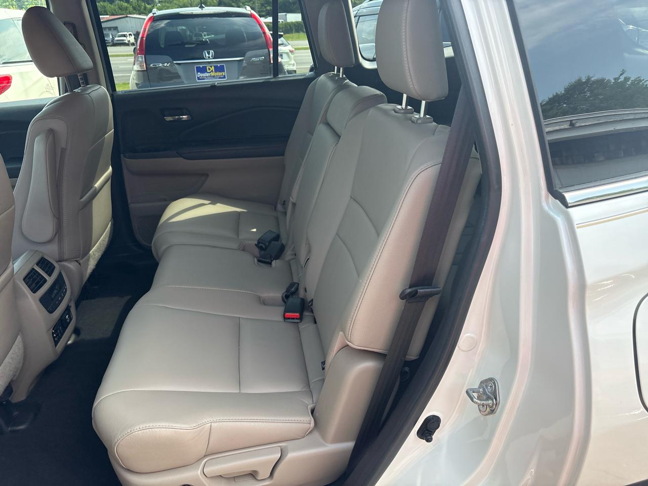 Honda Pilot Touring 2WD 2017