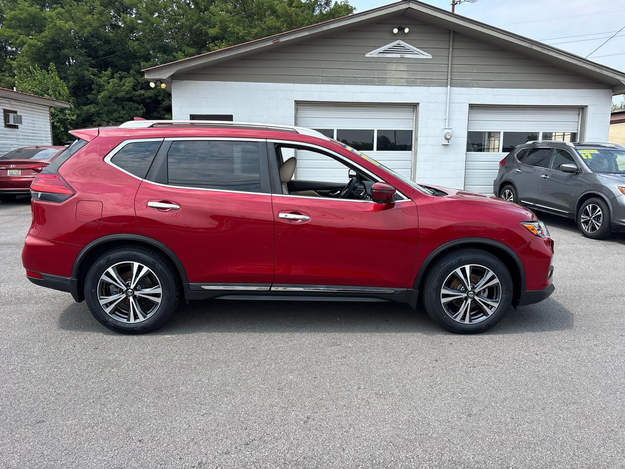Nissan Rogue FWD 4dr SL 2017