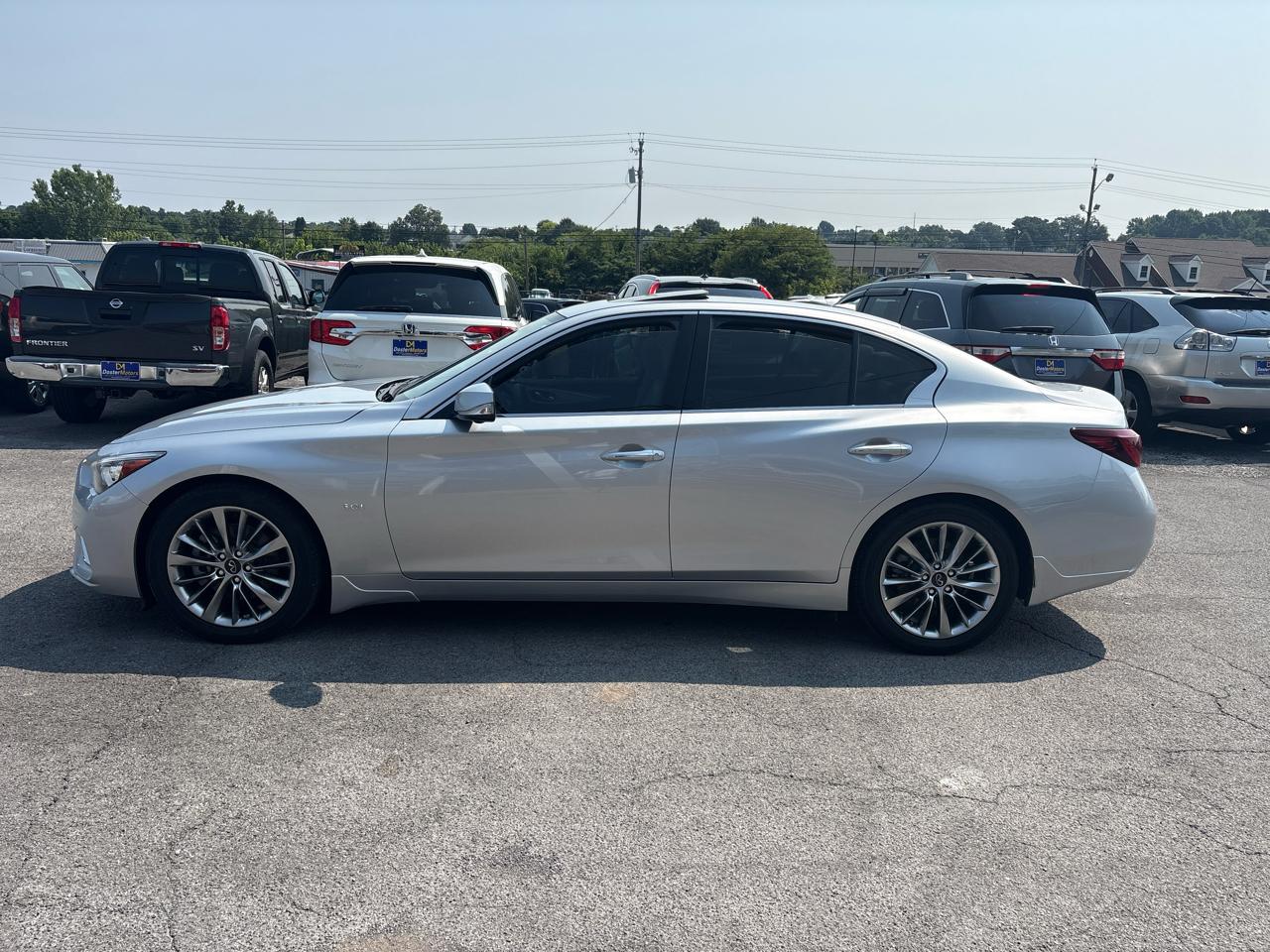 Infiniti Q50 3.0t LUXE 2020