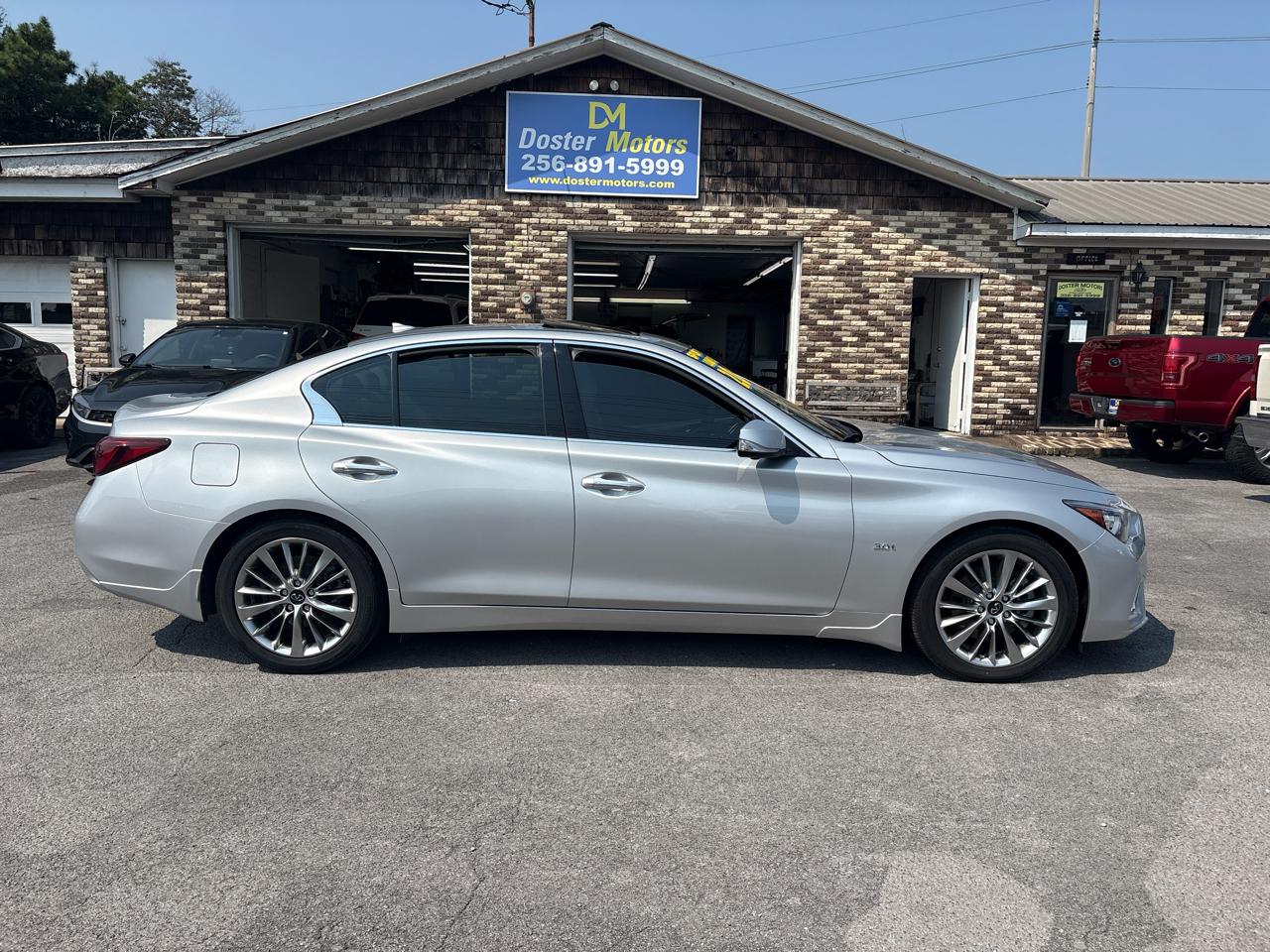 Infiniti Q50 3.0t LUXE 2020