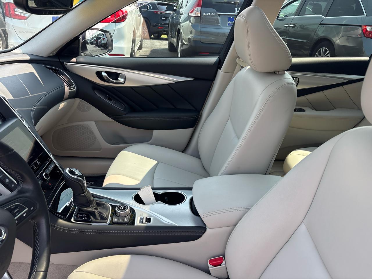 Infiniti Q50 3.0t LUXE 2020