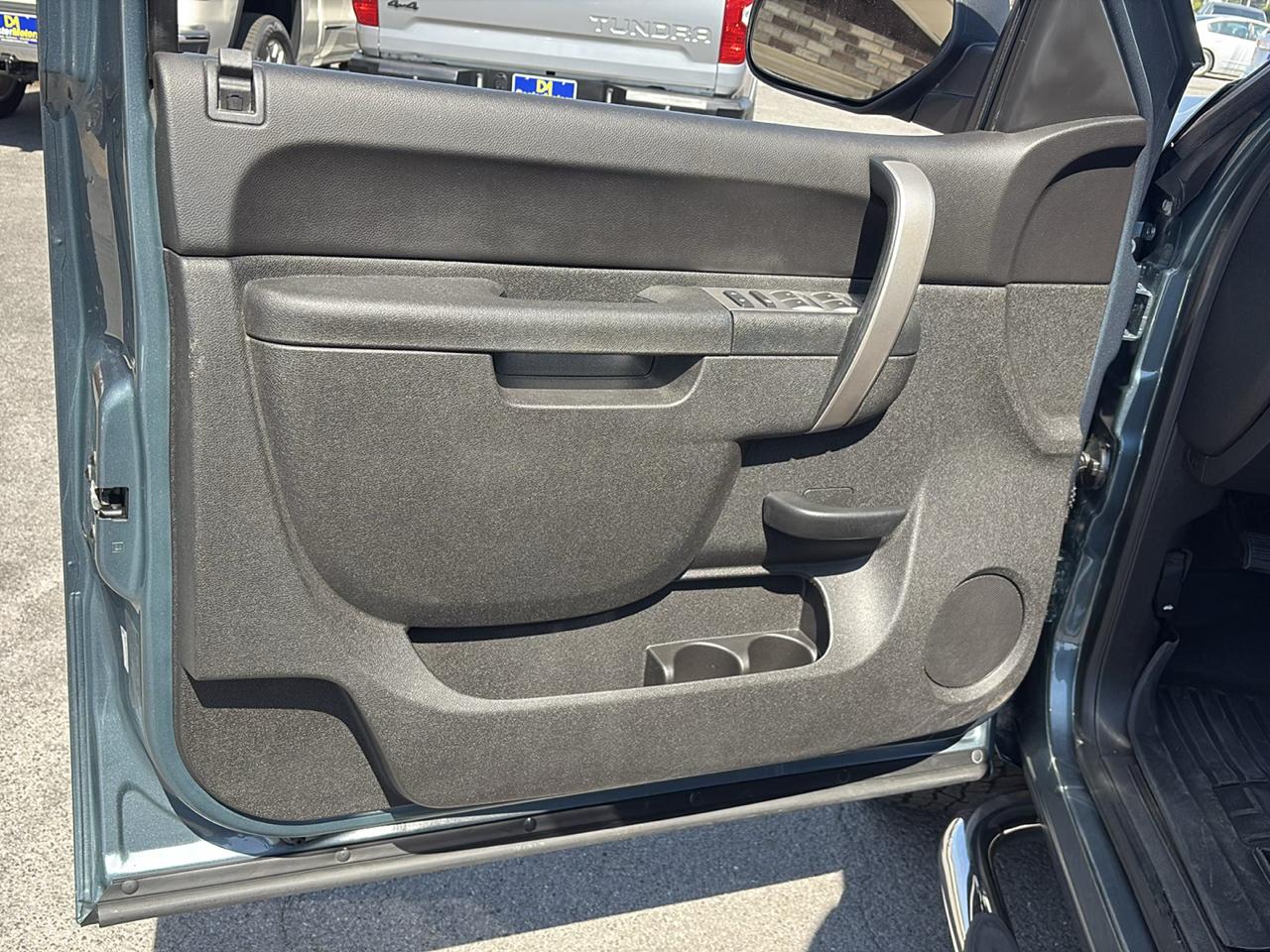 Chevrolet Silverado 1500 LT Crew Cab 4WD 2012
