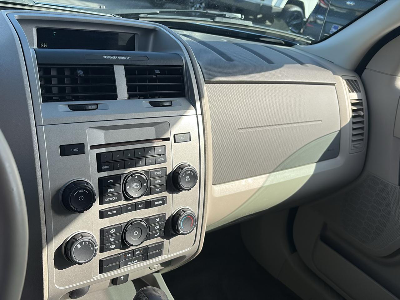 Ford Escape XLT FWD V6 2009