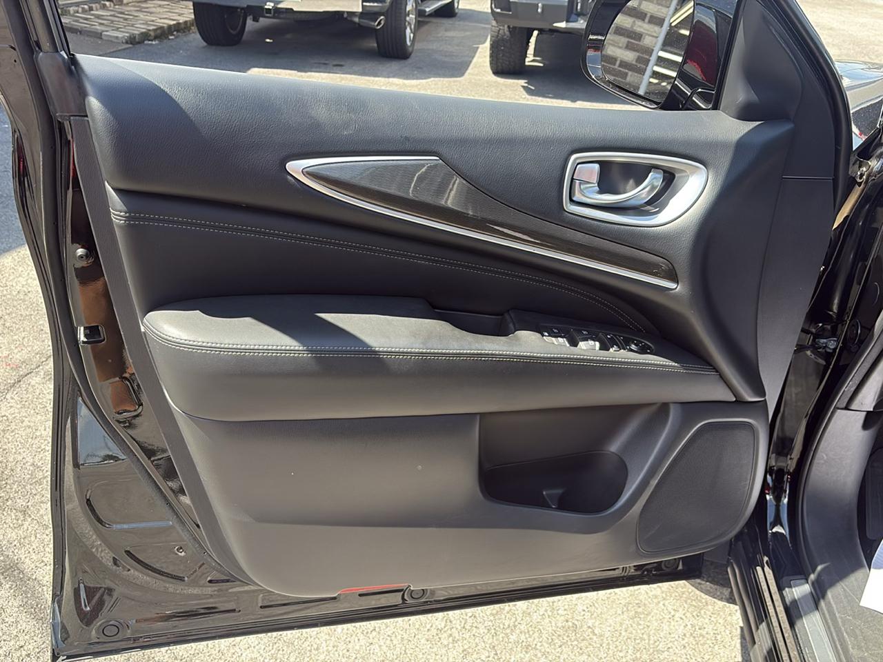 Infiniti QX60 Base AWD 2017