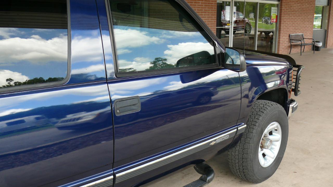 Chevrolet Tahoe 2-Door 2WD 1997
