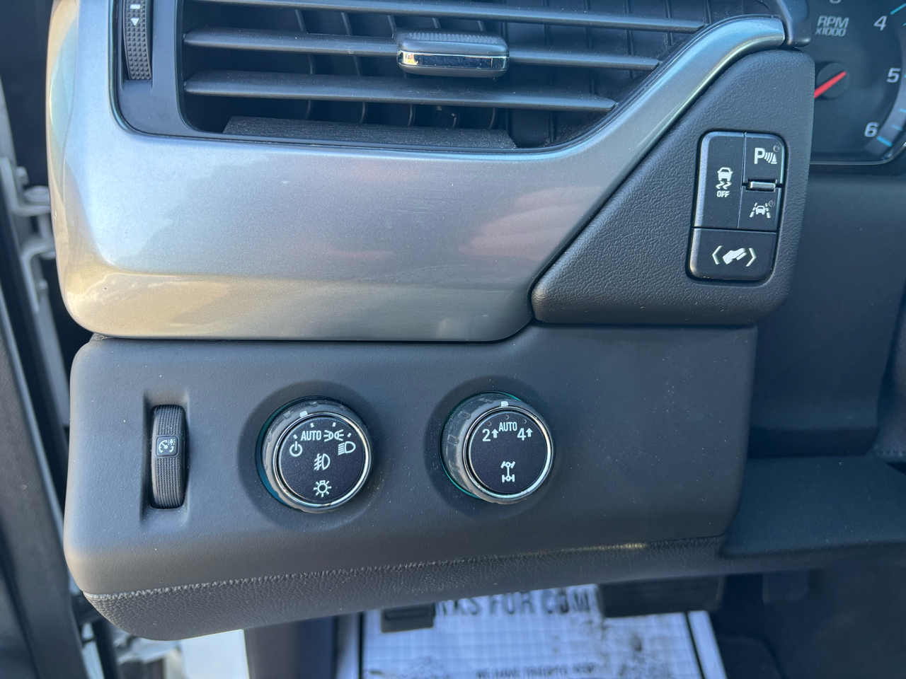 Chevrolet Tahoe 4WD 4dr LT 2019