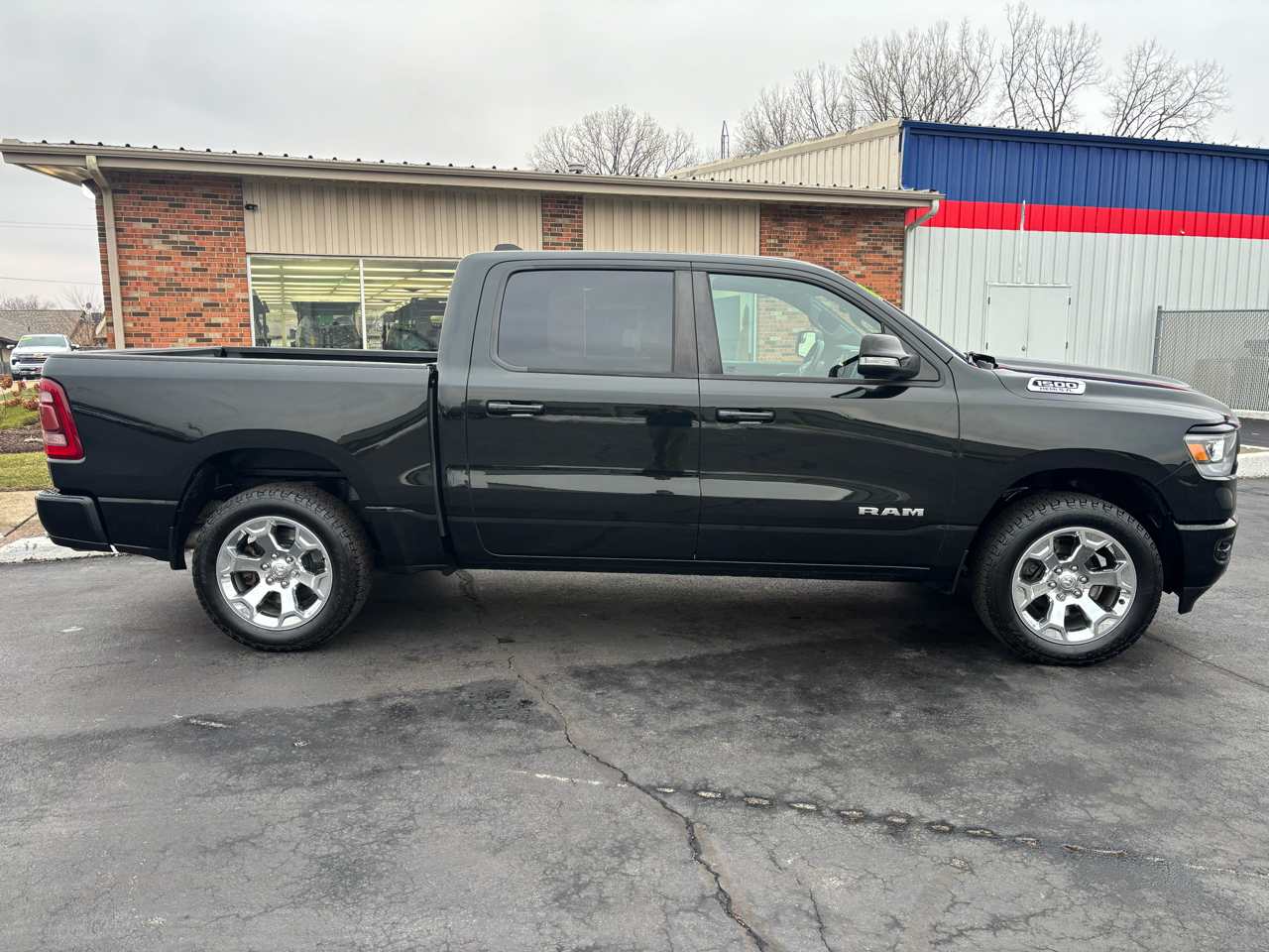 RAM 1500 Big Horn/Lone Star 4x4 Crew Cab 5'7" Box 2019