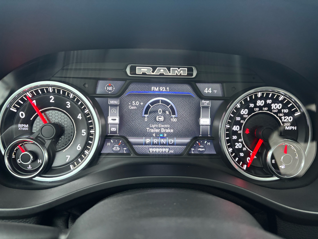 RAM 1500 Big Horn/Lone Star 4x4 Crew Cab 5'7" Box 2019