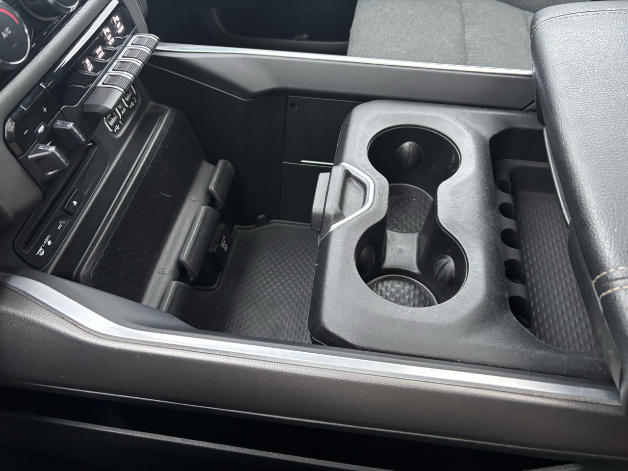 RAM 1500 Big Horn/Lone Star 4x4 Crew Cab 5'7" Box 2019