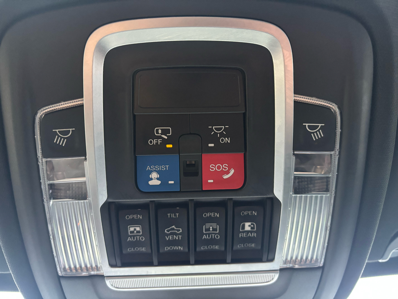 RAM 1500 Big Horn/Lone Star 4x4 Crew Cab 5'7" Box 2019