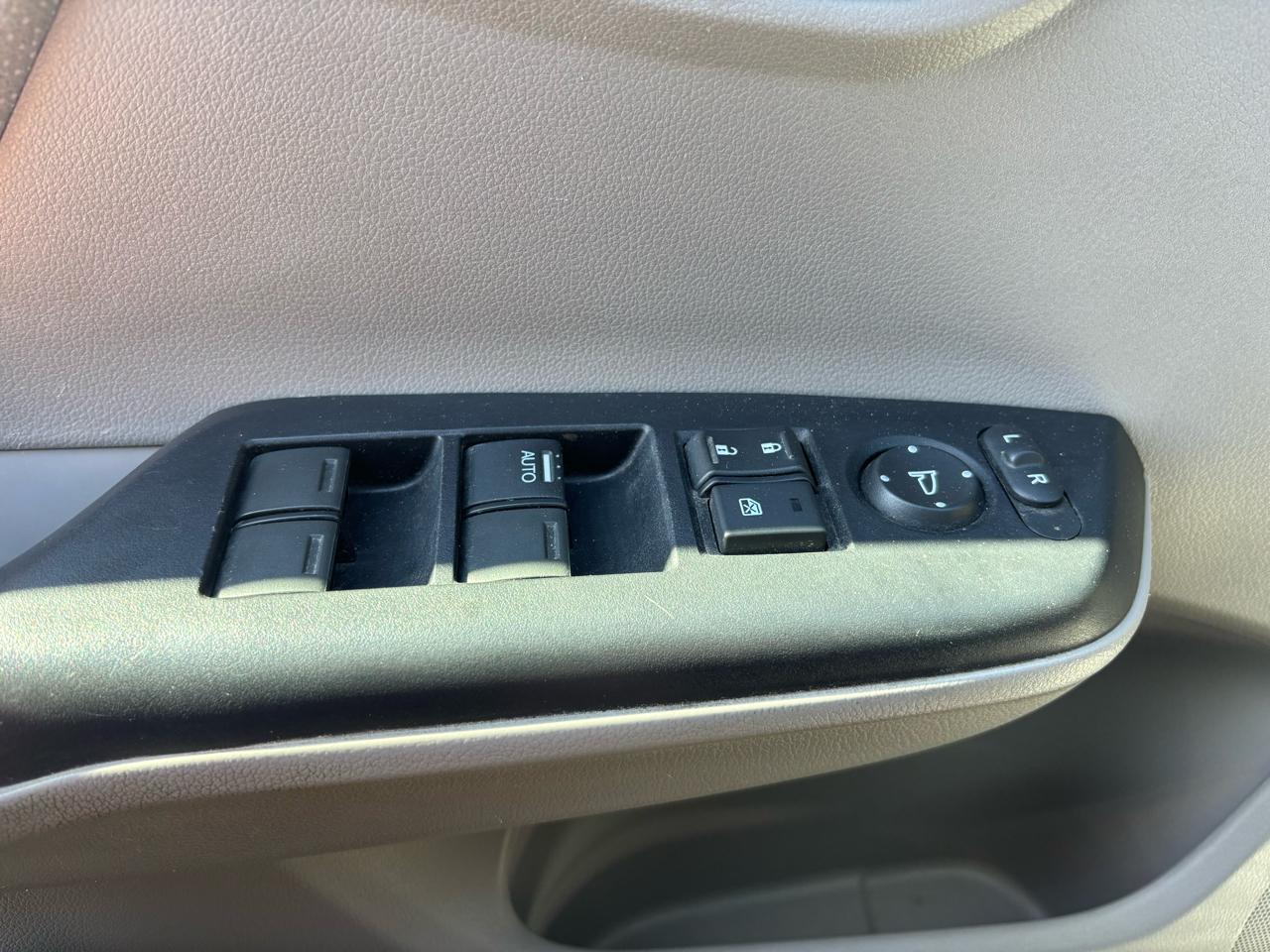 Honda Civic Sdn 4dr Auto LX 2013