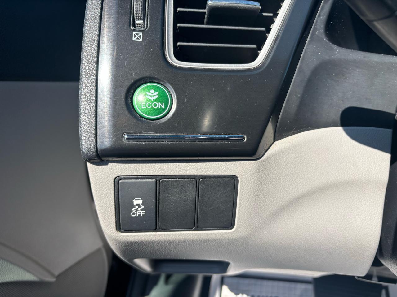 Honda Civic Sdn 4dr Auto LX 2013