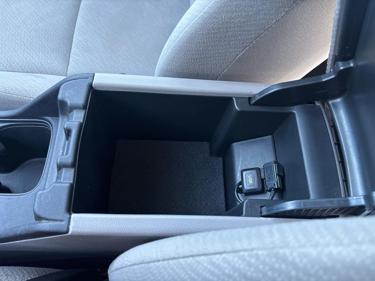 Honda Civic Sdn 4dr Auto LX 2013