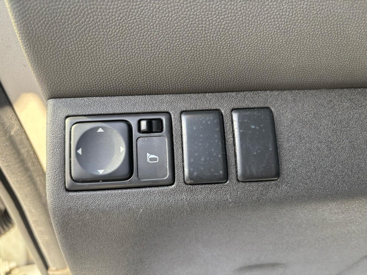 Nissan Xterra 4WD 4dr Auto S 2010