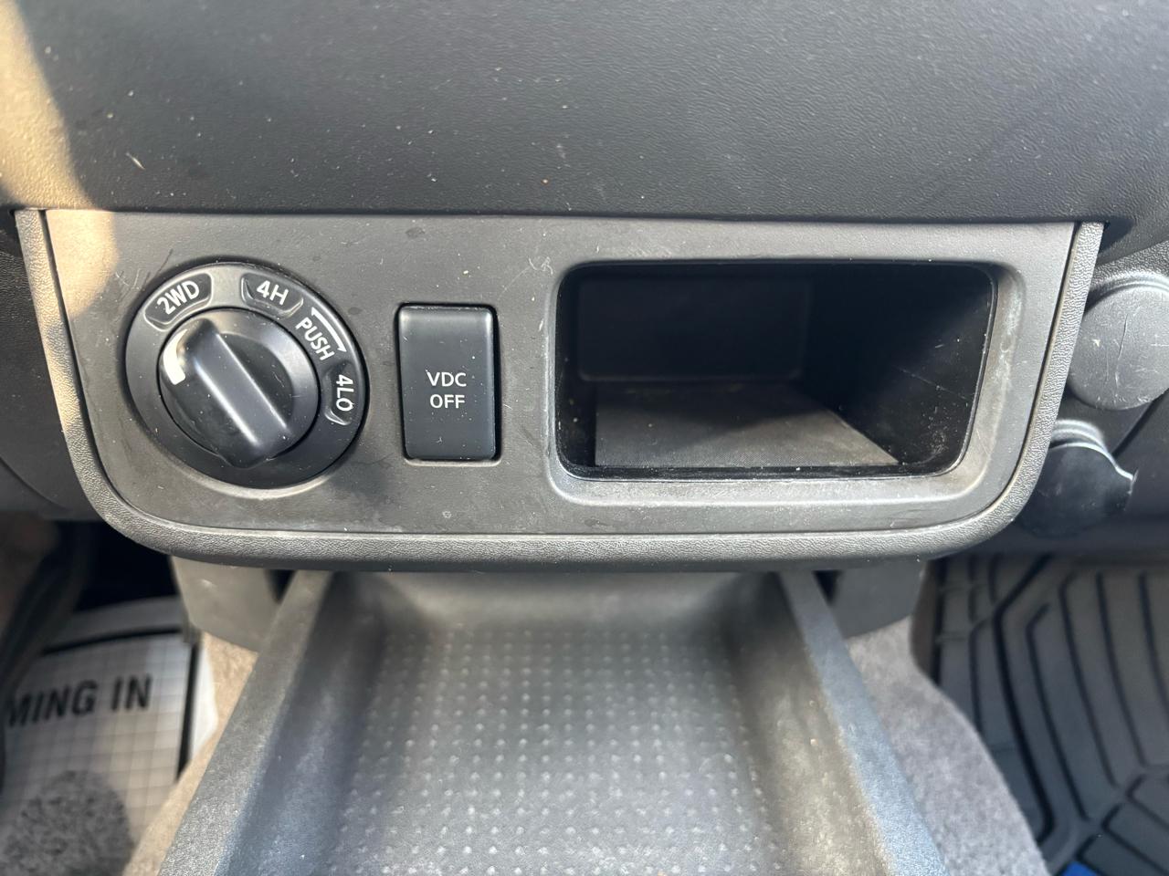 Nissan Xterra 4WD 4dr Auto S 2010