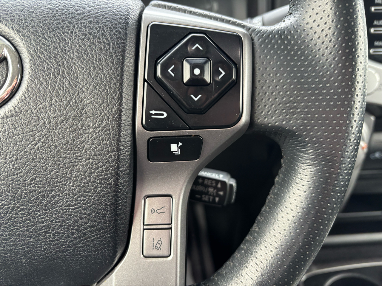 Toyota 4Runner SR5 4WD (Natl) 2022