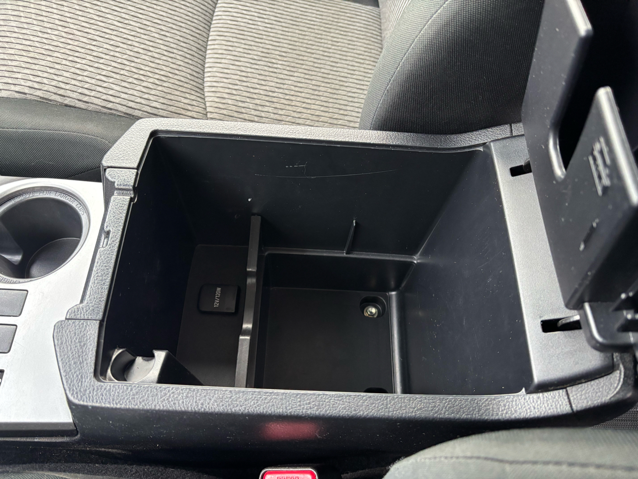 Toyota 4Runner SR5 4WD (Natl) 2022