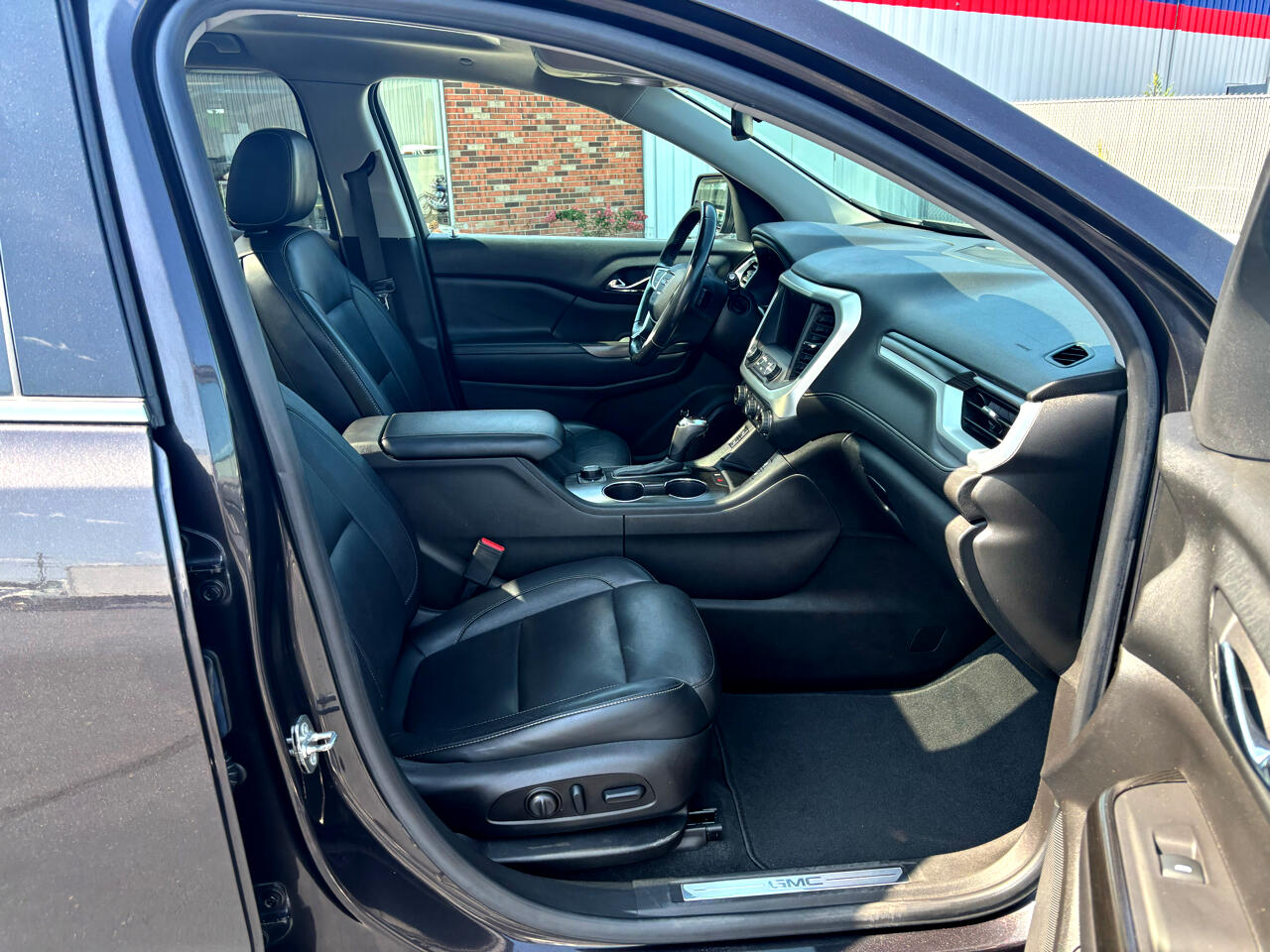 GMC Acadia AWD 4dr SLT w/SLT-1 2018 GMC Acadia AWD 4dr SLT w/SLT-1 2018