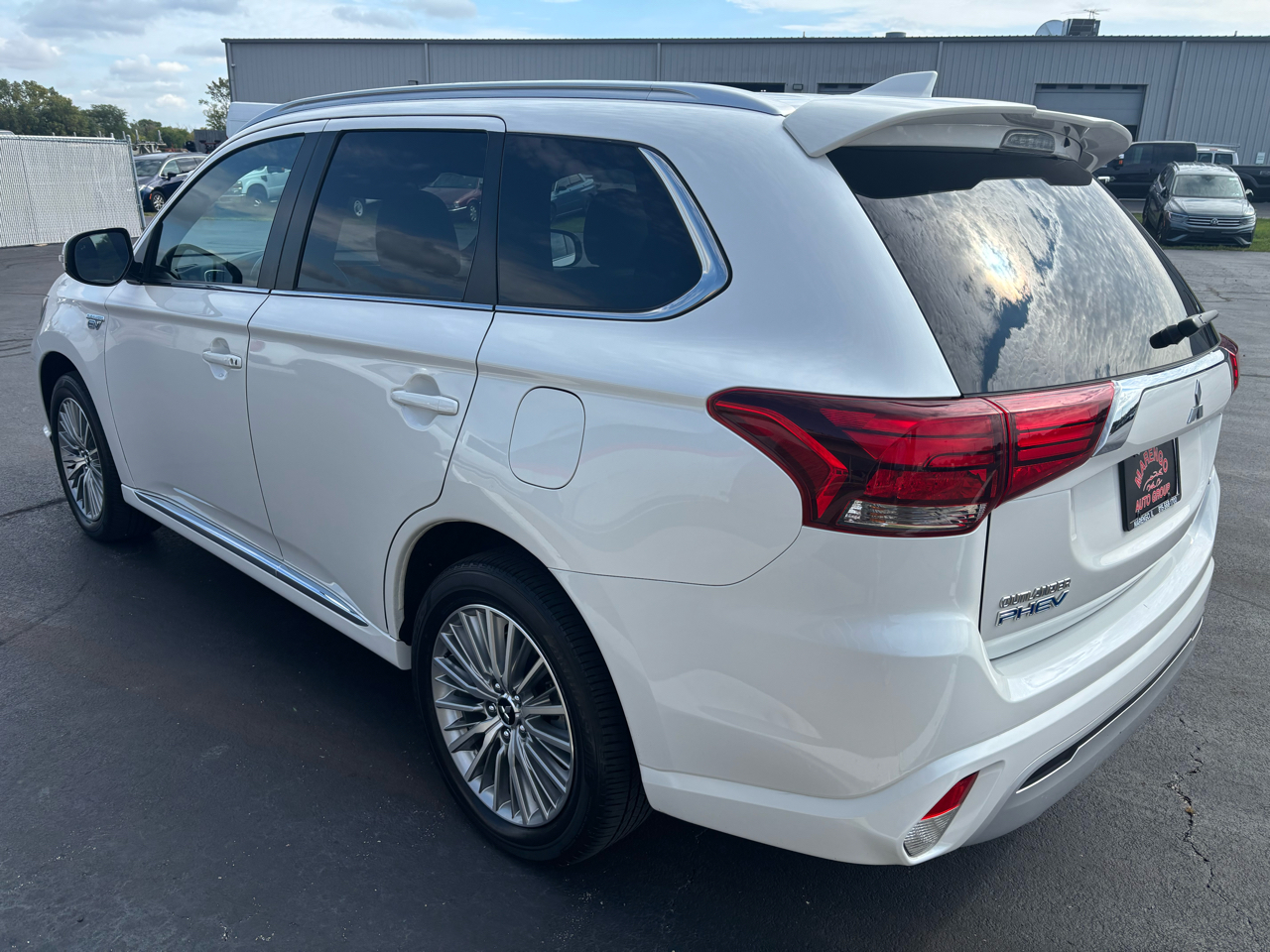 2020 Mitsubishi Outlander PHEV GT S-AWC photo 3