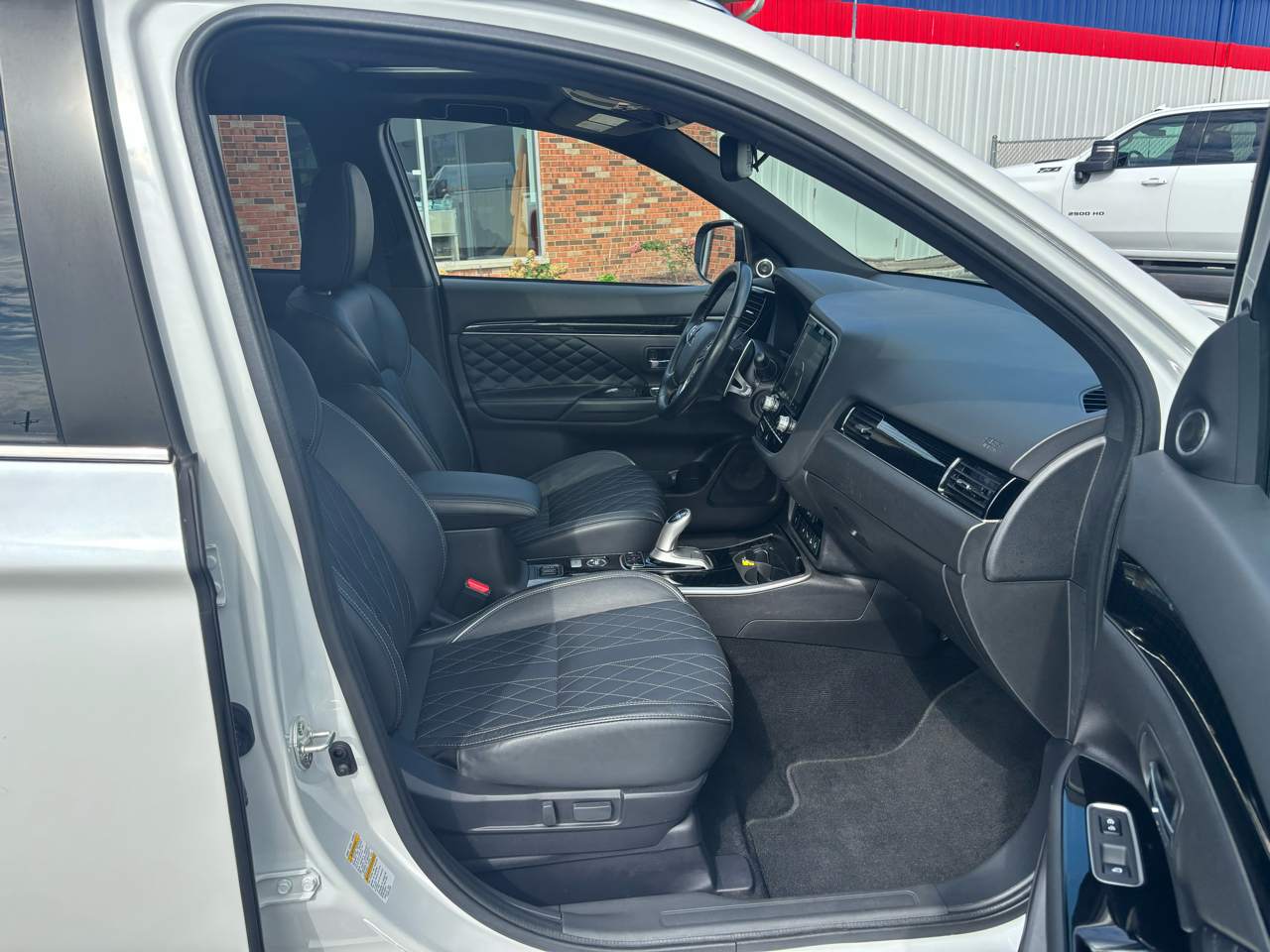 2020 Mitsubishi Outlander PHEV GT S-AWC photo 11