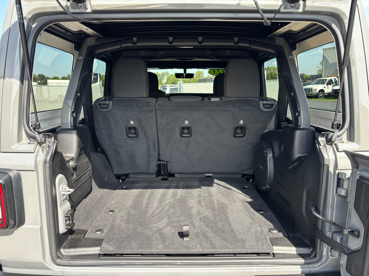2023 Jeep Wrangler Willys photo 10
