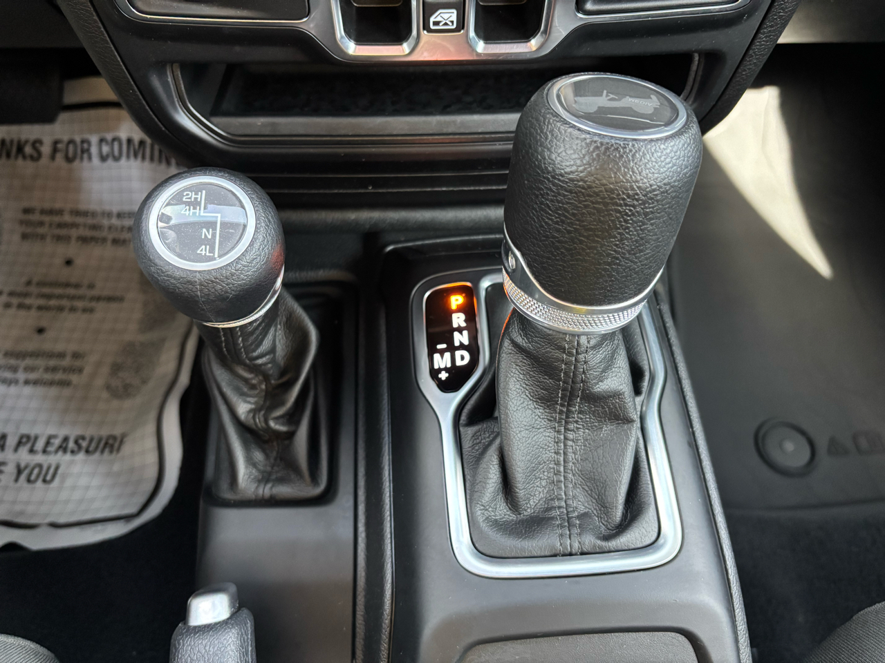2023 Jeep Wrangler Willys photo 24