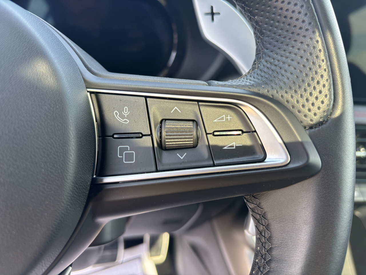 2024 Dodge Hornet R/T Plus photo 17