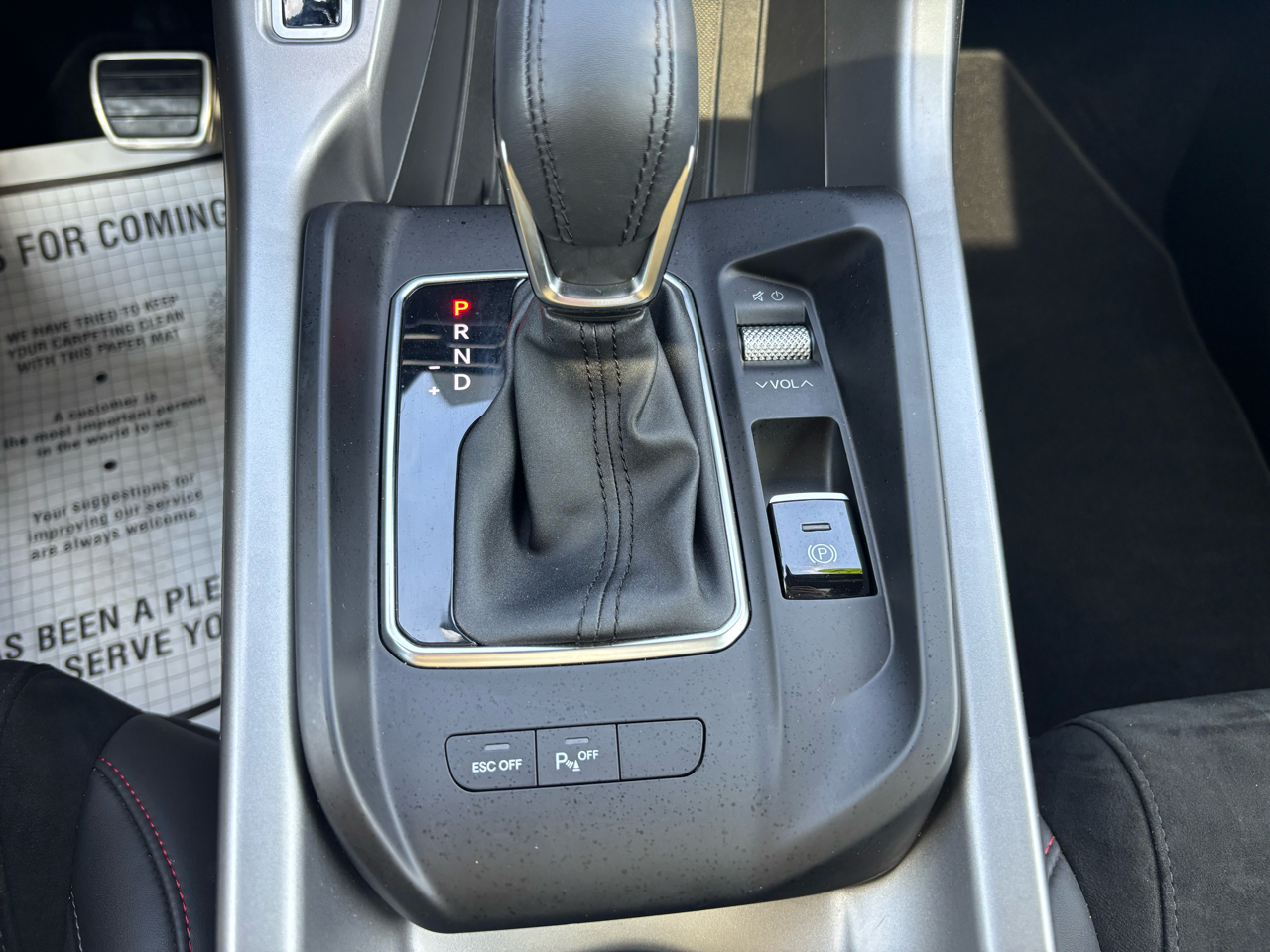 2024 Dodge Hornet R/T Plus photo 25