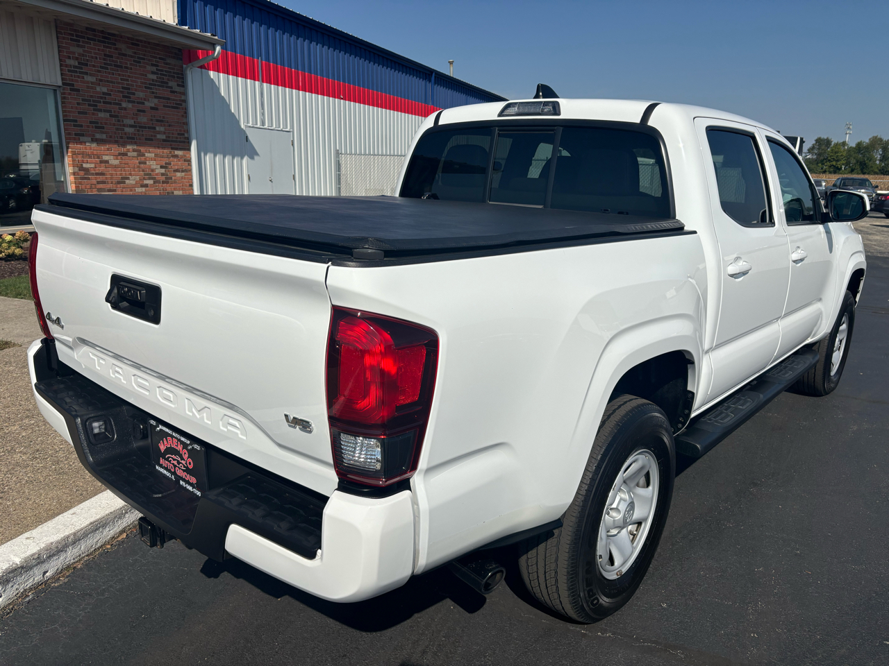 2023 Toyota Tacoma SR Double Cab V6 photo 3