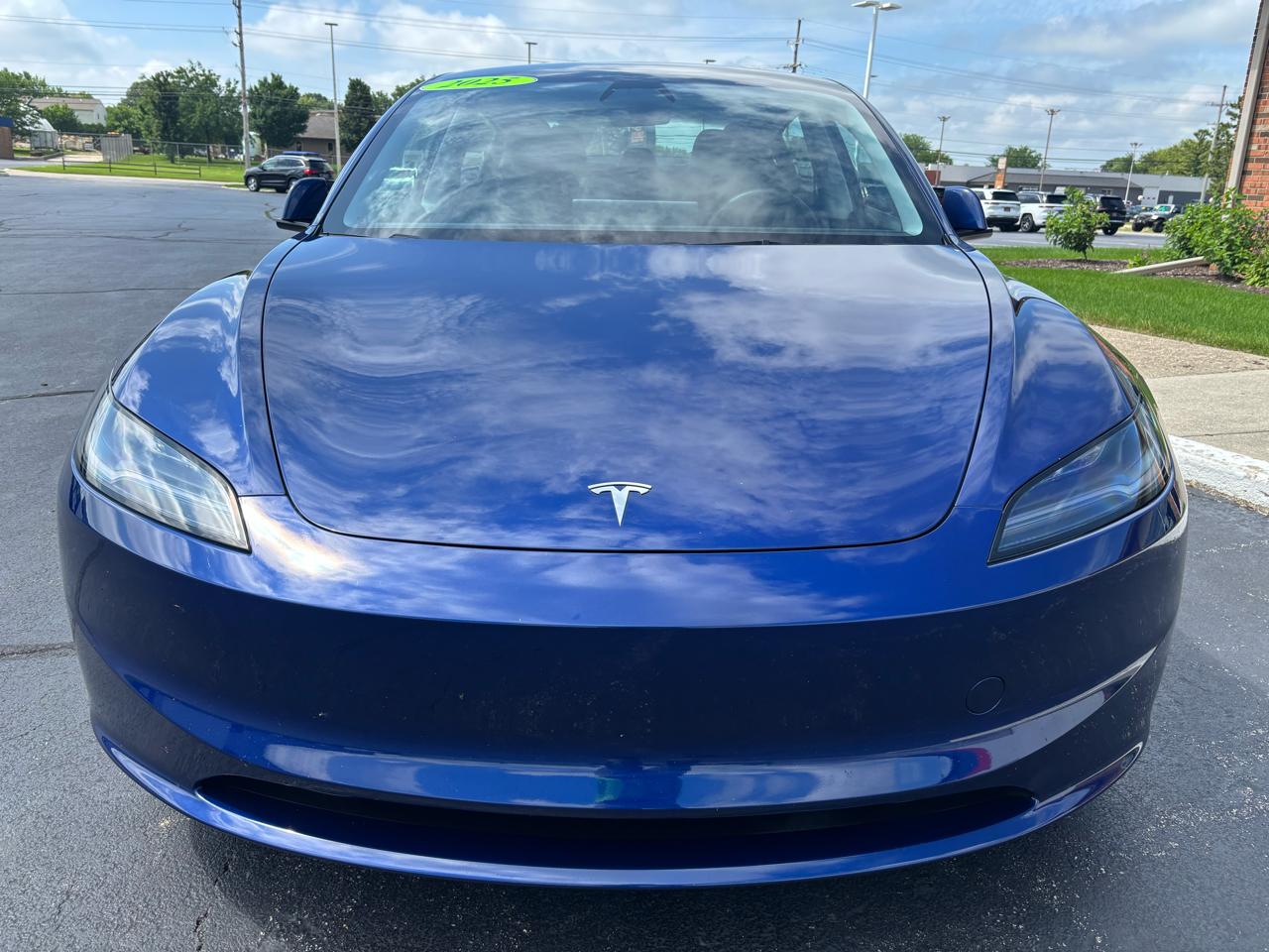 Tesla Model 3 Long Range AWD 2025
