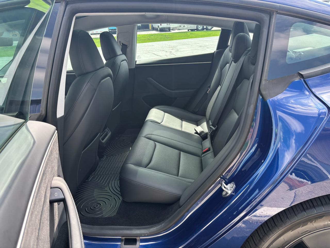 Tesla Model 3 Long Range AWD 2025