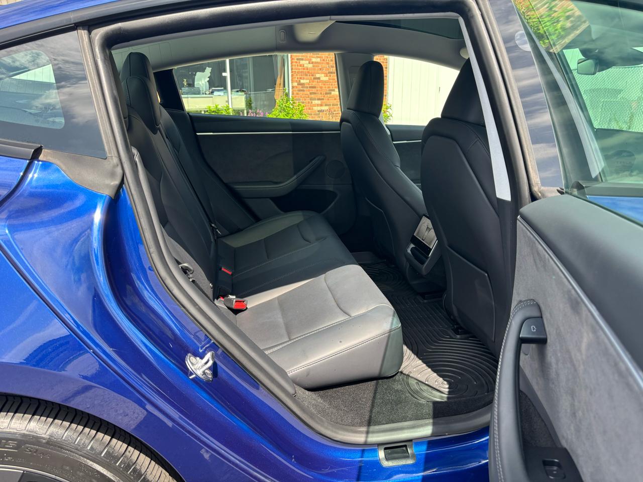 Tesla Model 3 Long Range AWD 2025