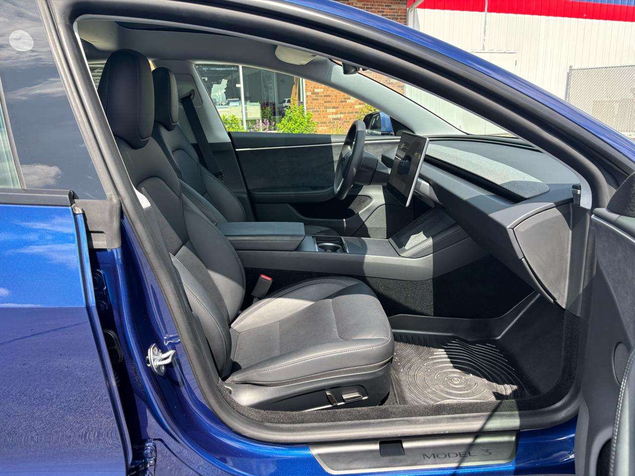 Tesla Model 3 Long Range AWD 2025
