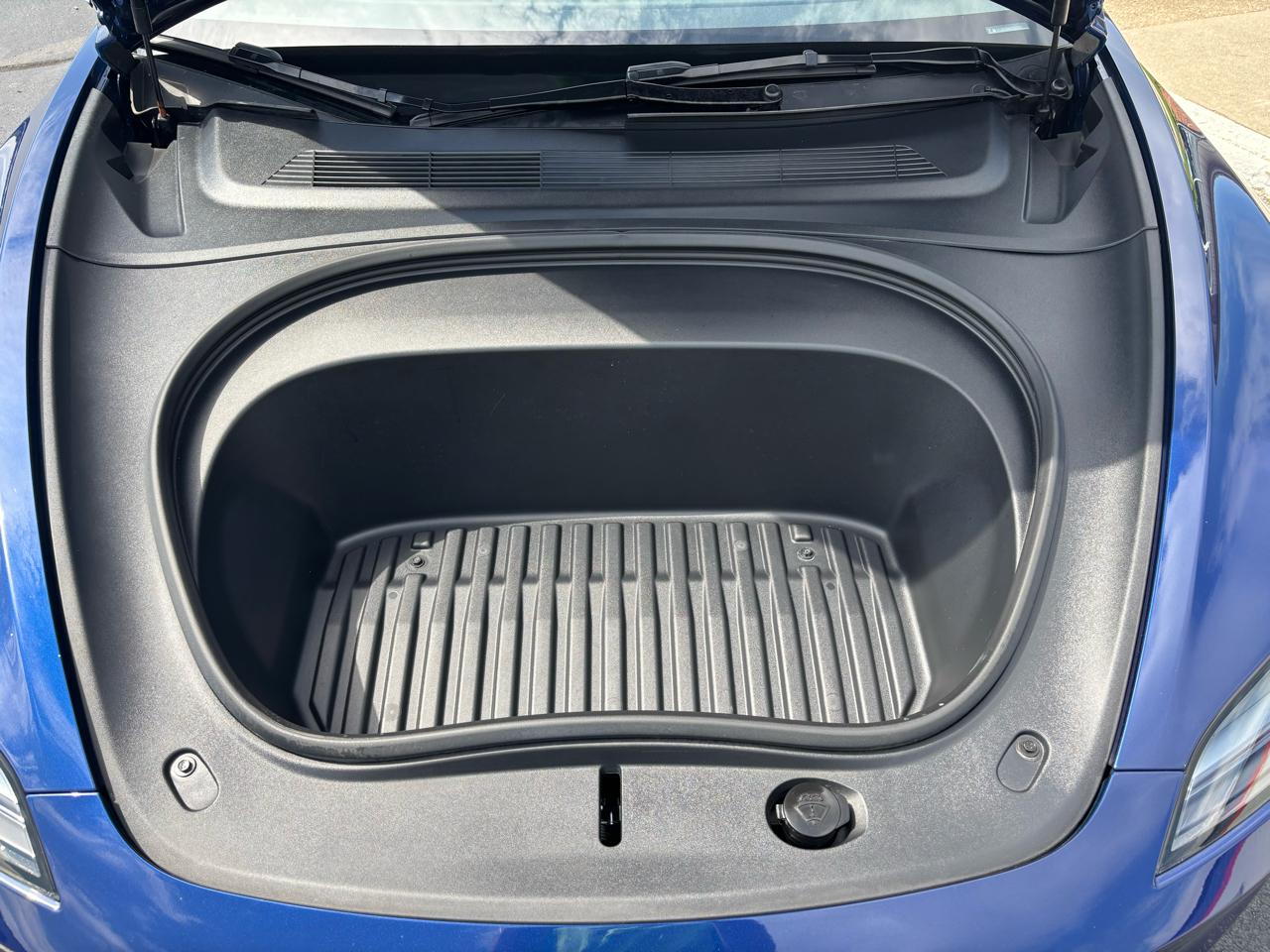 Tesla Model 3 Long Range AWD 2025