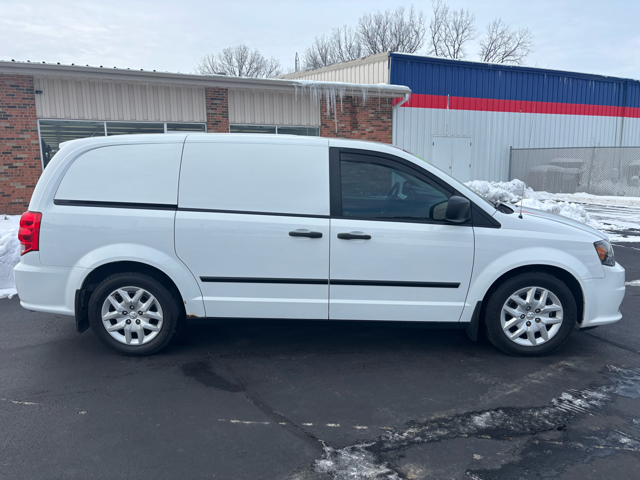 RAM Cargo Van 119" WB Tradesman 2015