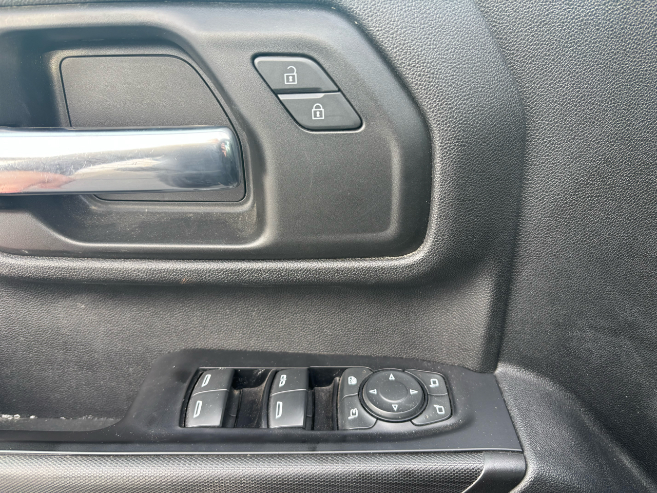 Chevrolet Silverado 2500HD 4WD Crew Cab 159" Custom 2020