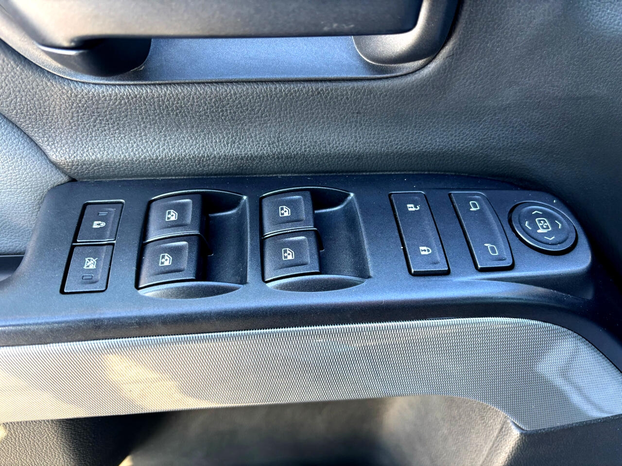 Chevrolet Silverado 1500 4WD Crew Cab 143.5" LT w/2LT 2017