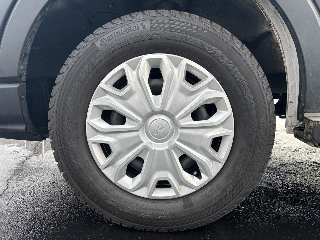 Ford Transit Cargo Van T-250 130" Low Rf 9070 GVWR RWD 2024