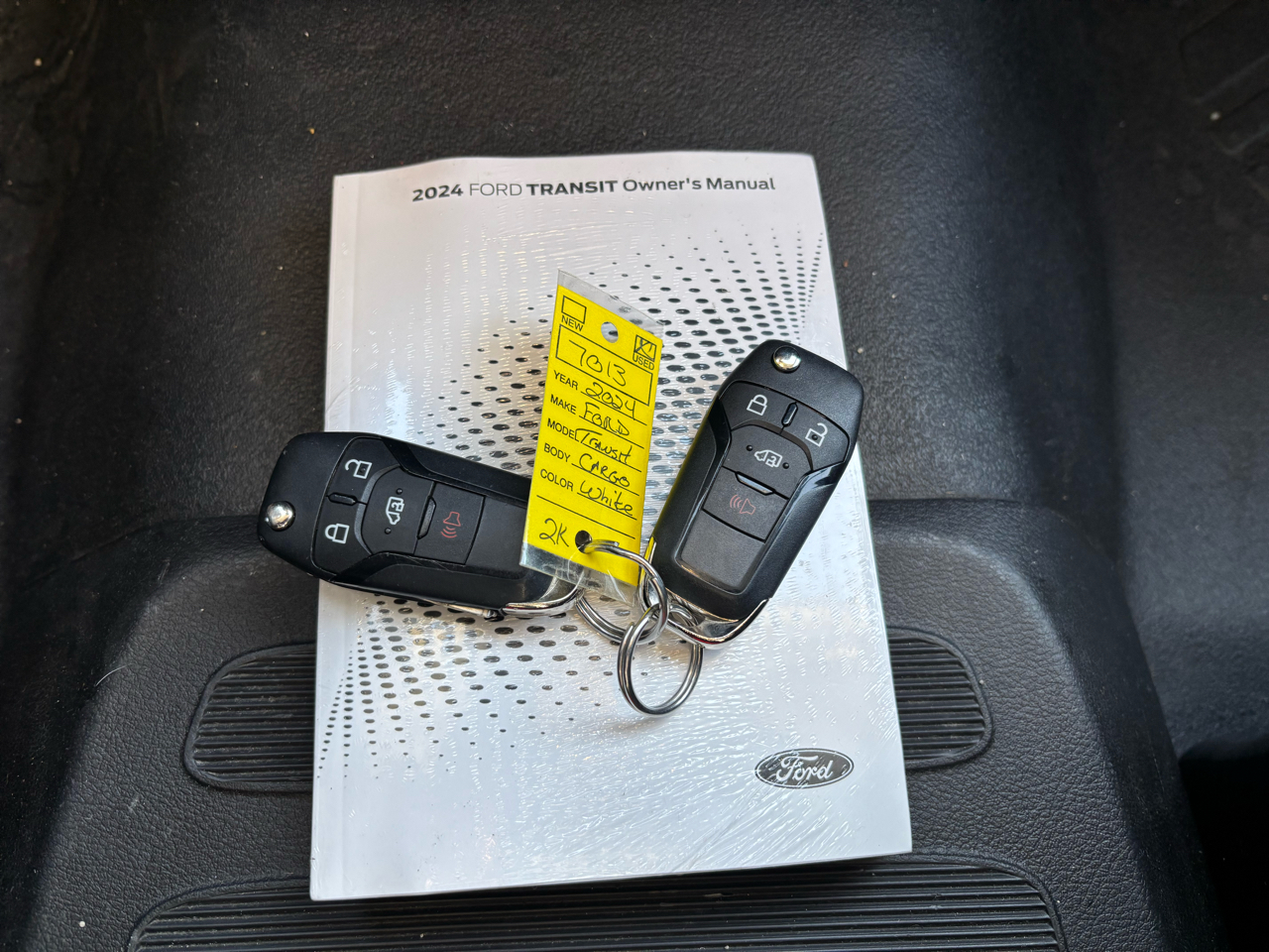 Ford Transit Cargo Van T-250 130" Low Rf 9070 GVWR RWD 2024