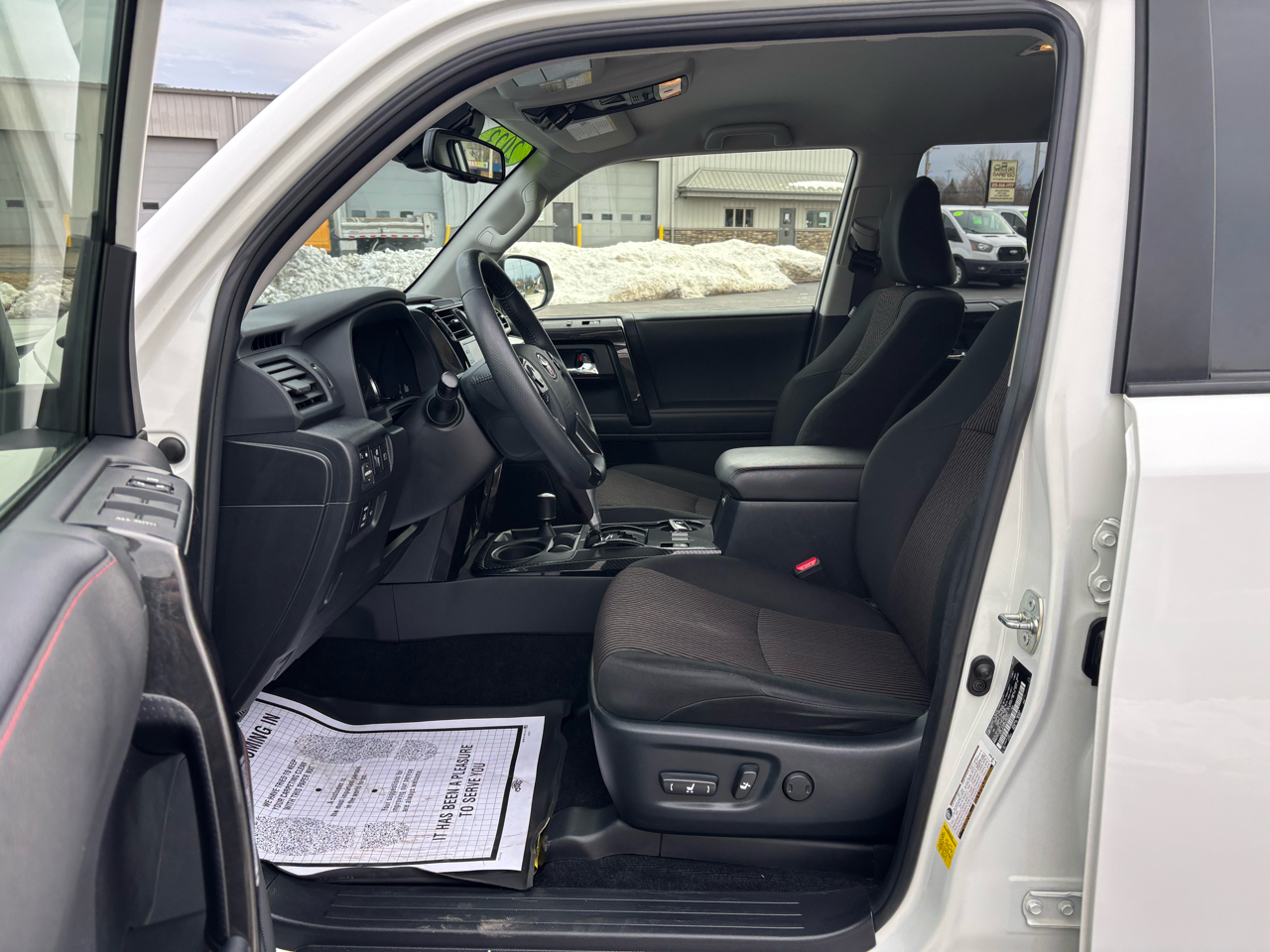 Toyota 4Runner TRD Off Road 4WD (Natl) 2023