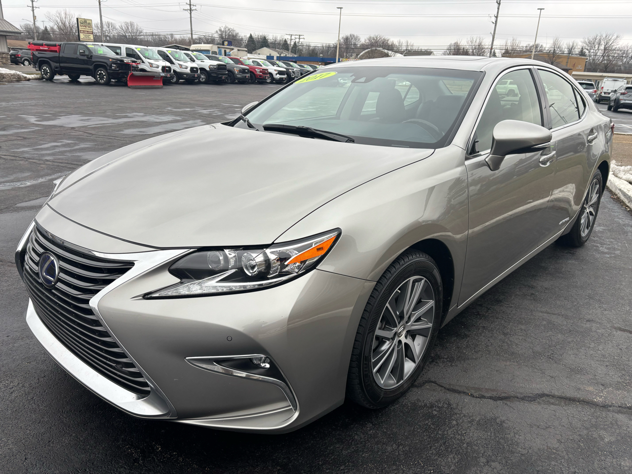 Lexus ES ES 300h FWD 2017