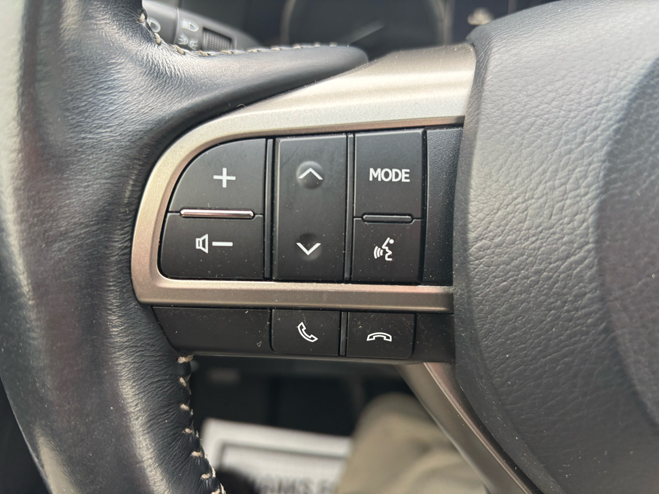 Lexus ES ES 300h FWD 2017