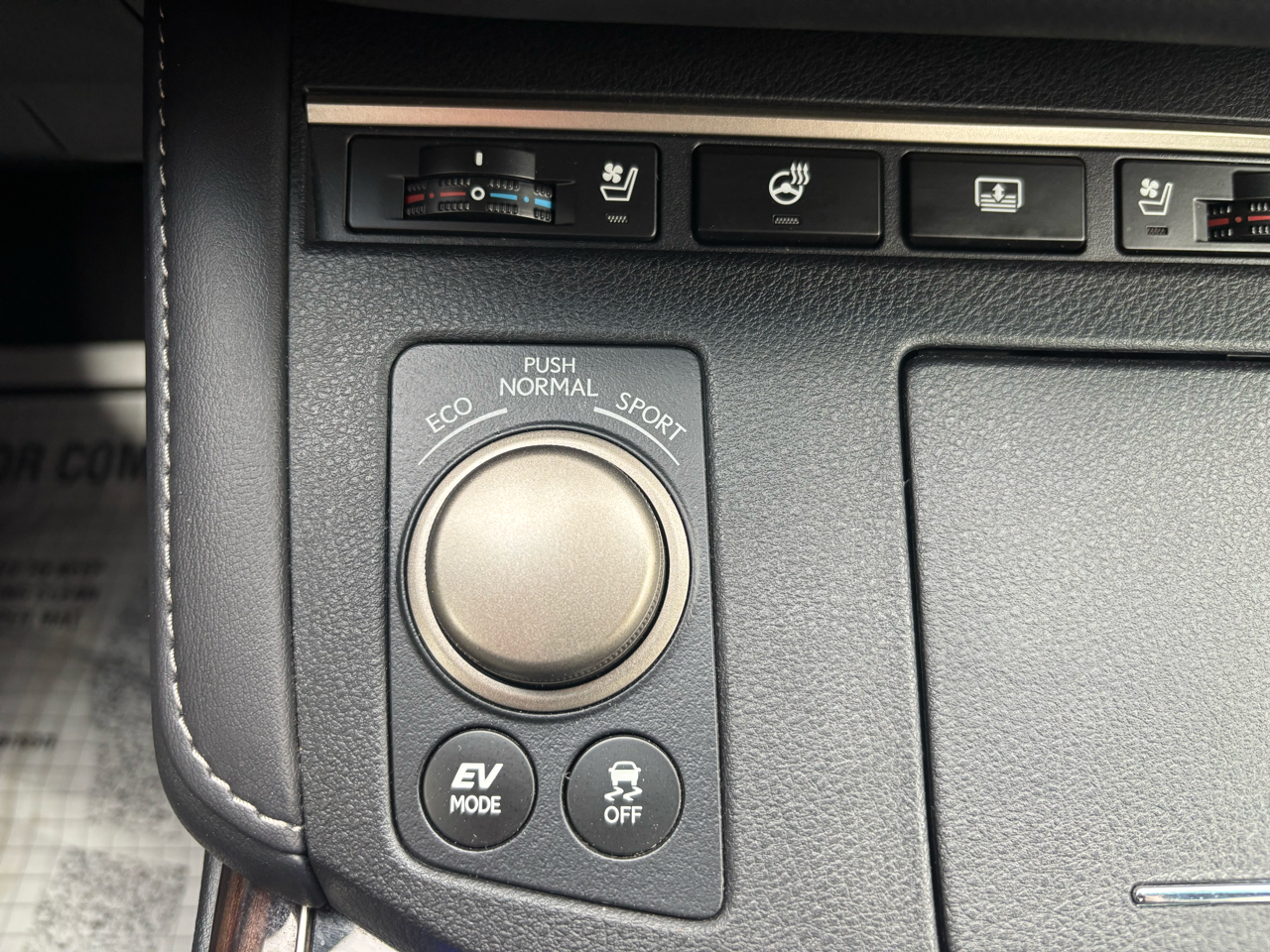 Lexus ES ES 300h FWD 2017