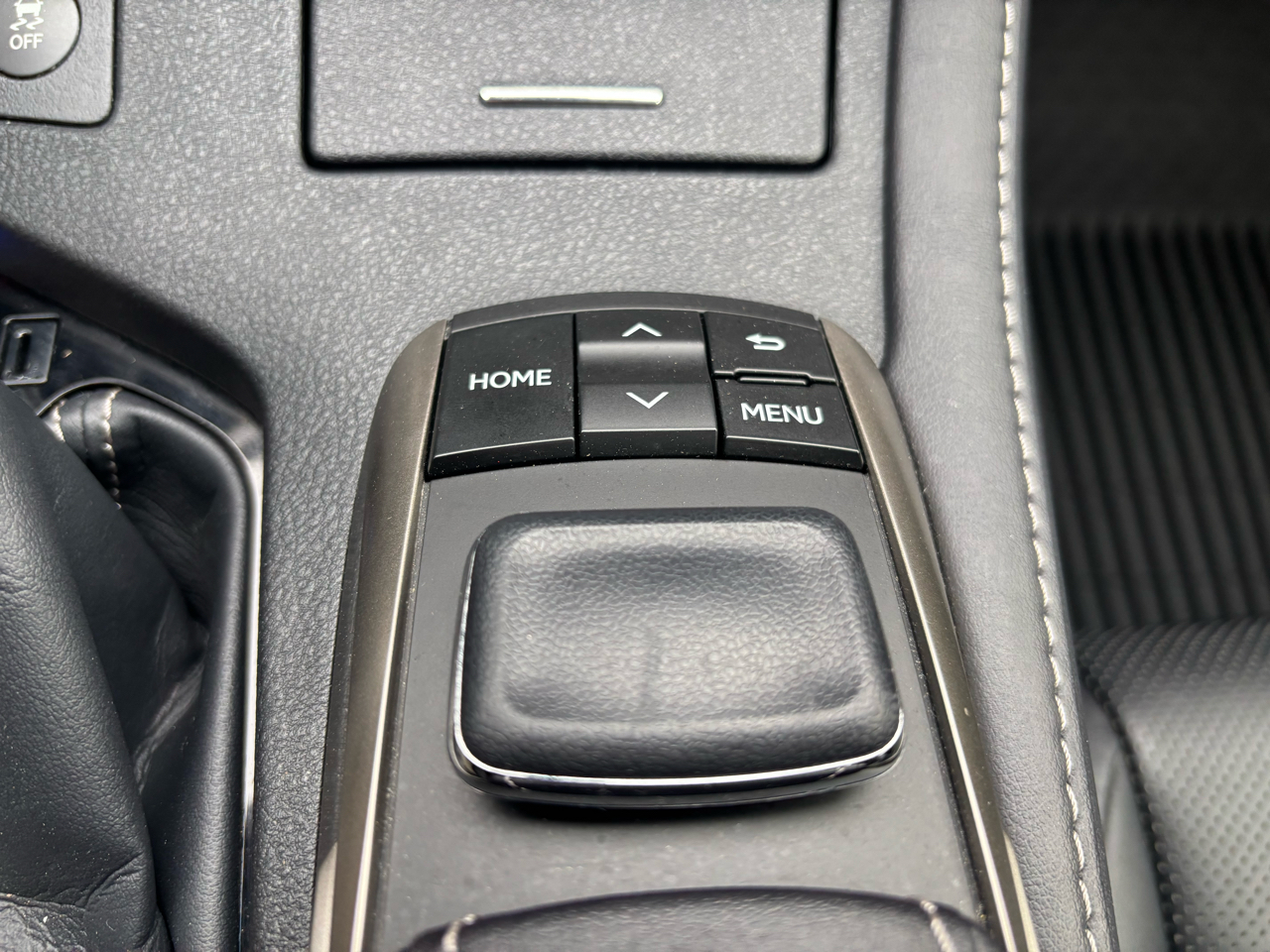 Lexus ES ES 300h FWD 2017