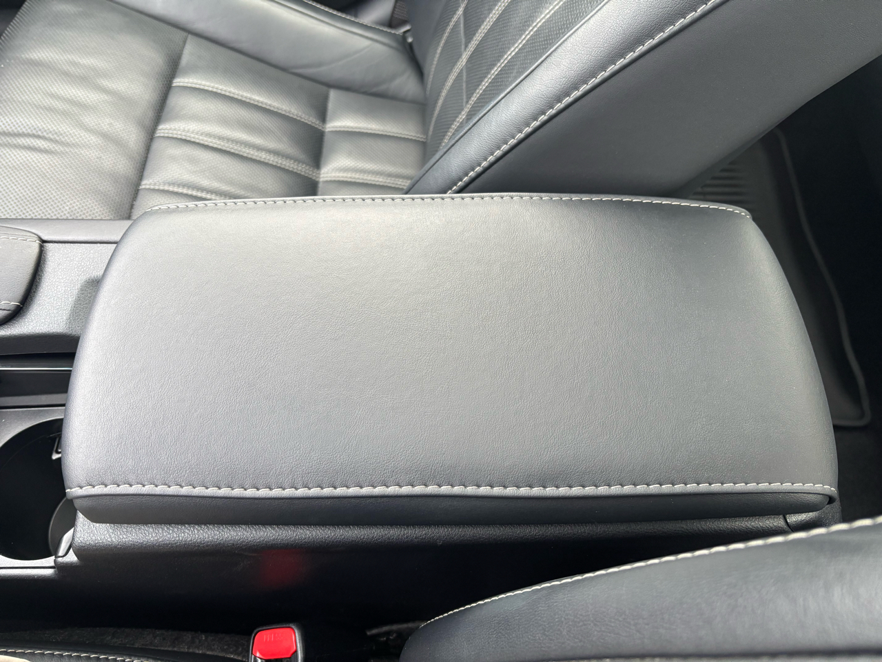 Lexus ES ES 300h FWD 2017