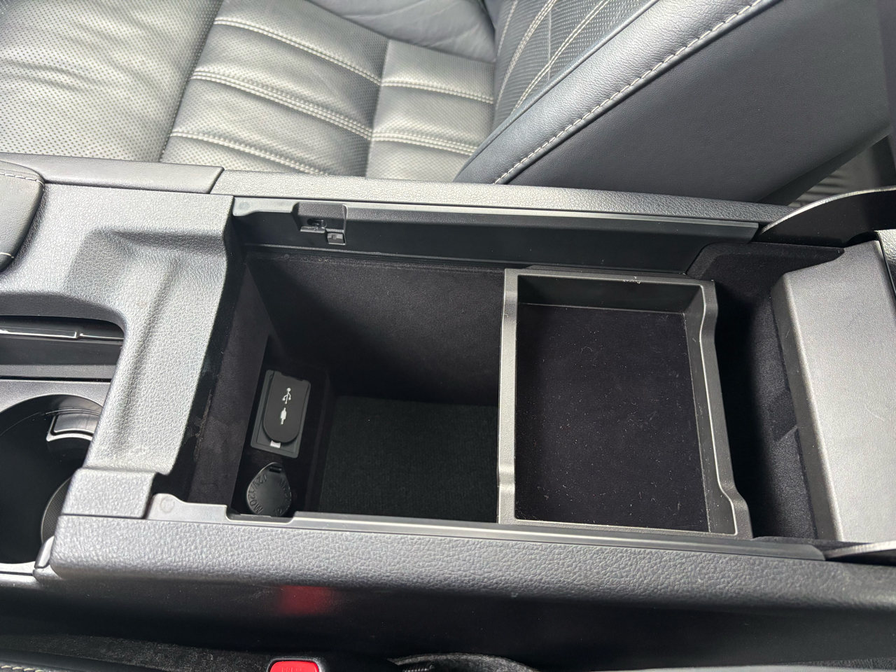 Lexus ES ES 300h FWD 2017