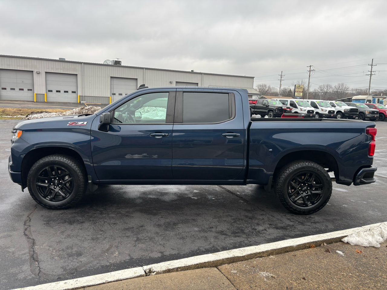 Chevrolet Silverado 1500 4WD Crew Cab 147" RST 2023