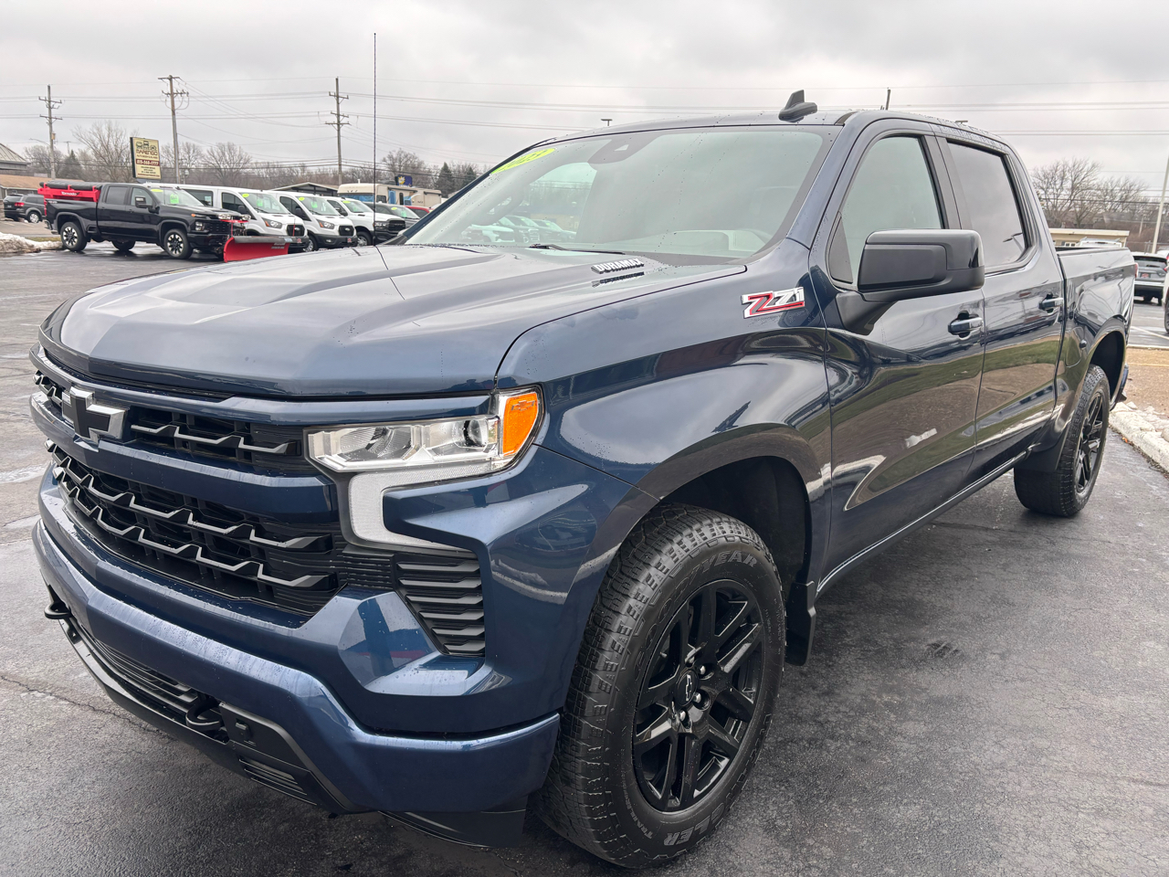 Chevrolet Silverado 1500 4WD Crew Cab 147" RST 2023
